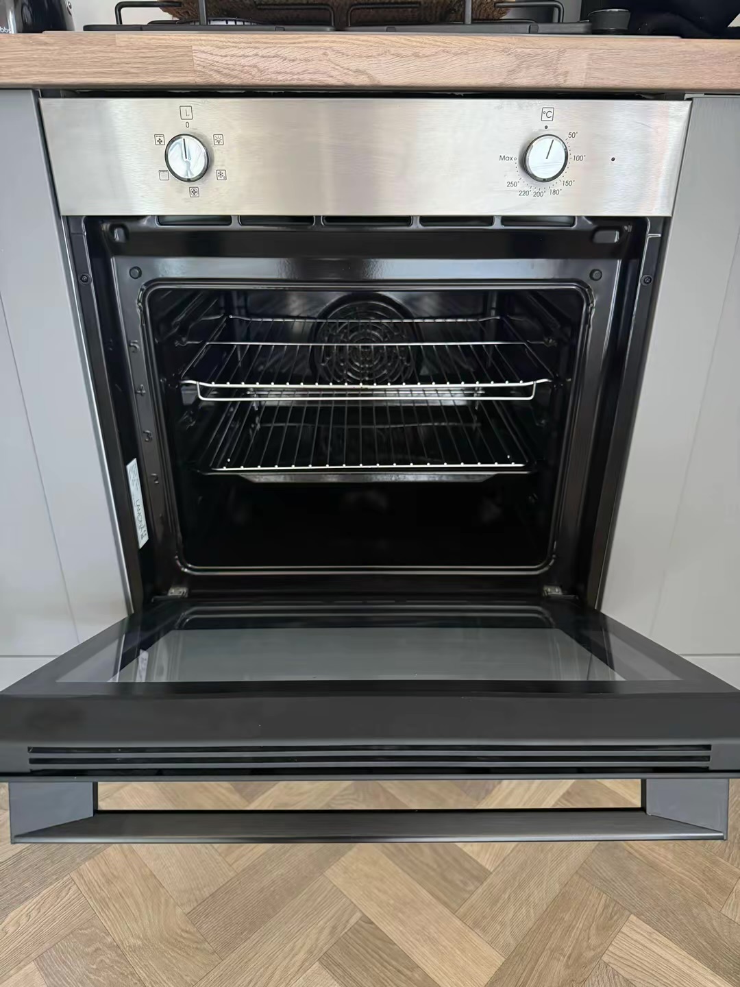 oven after cleaning by Klean With Katie